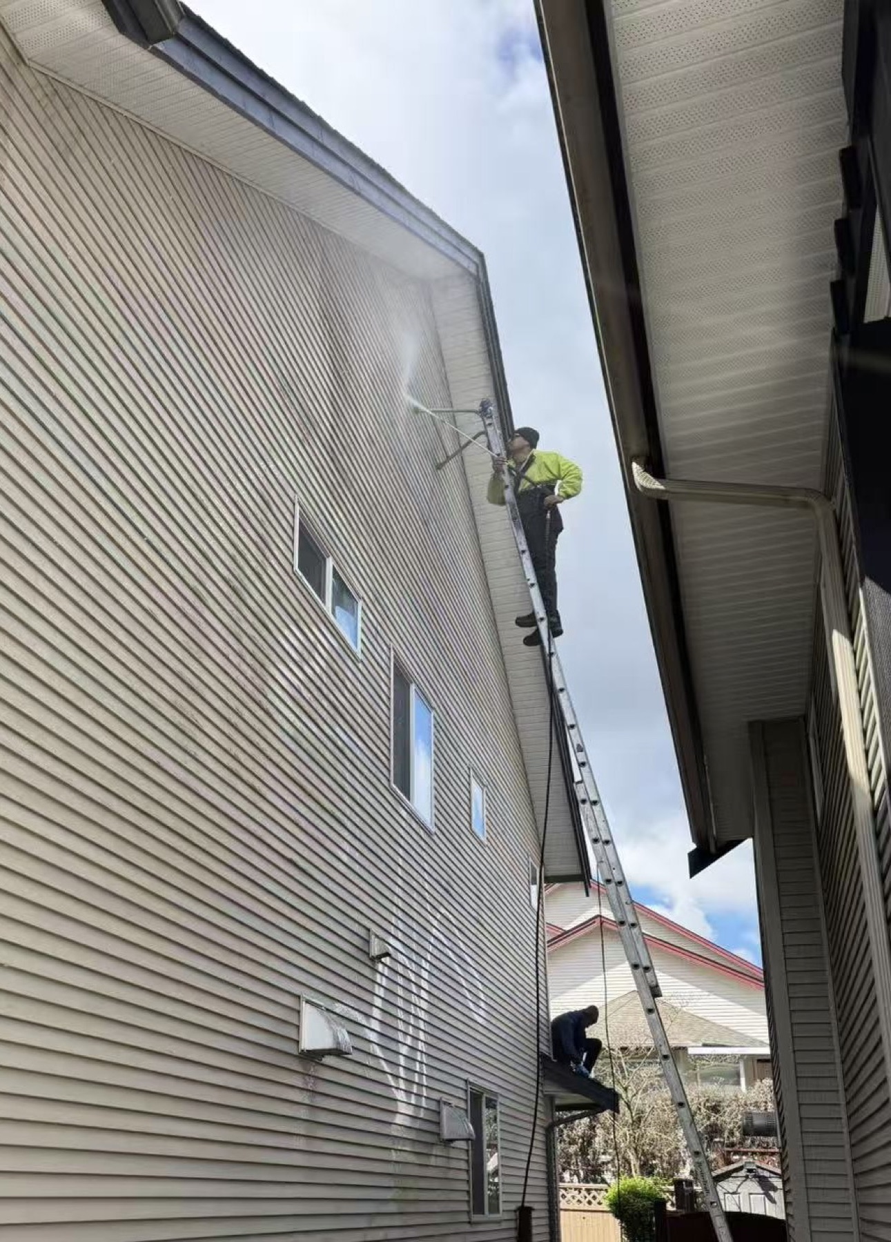 Pressure washing residential siding and exterior surfaces
